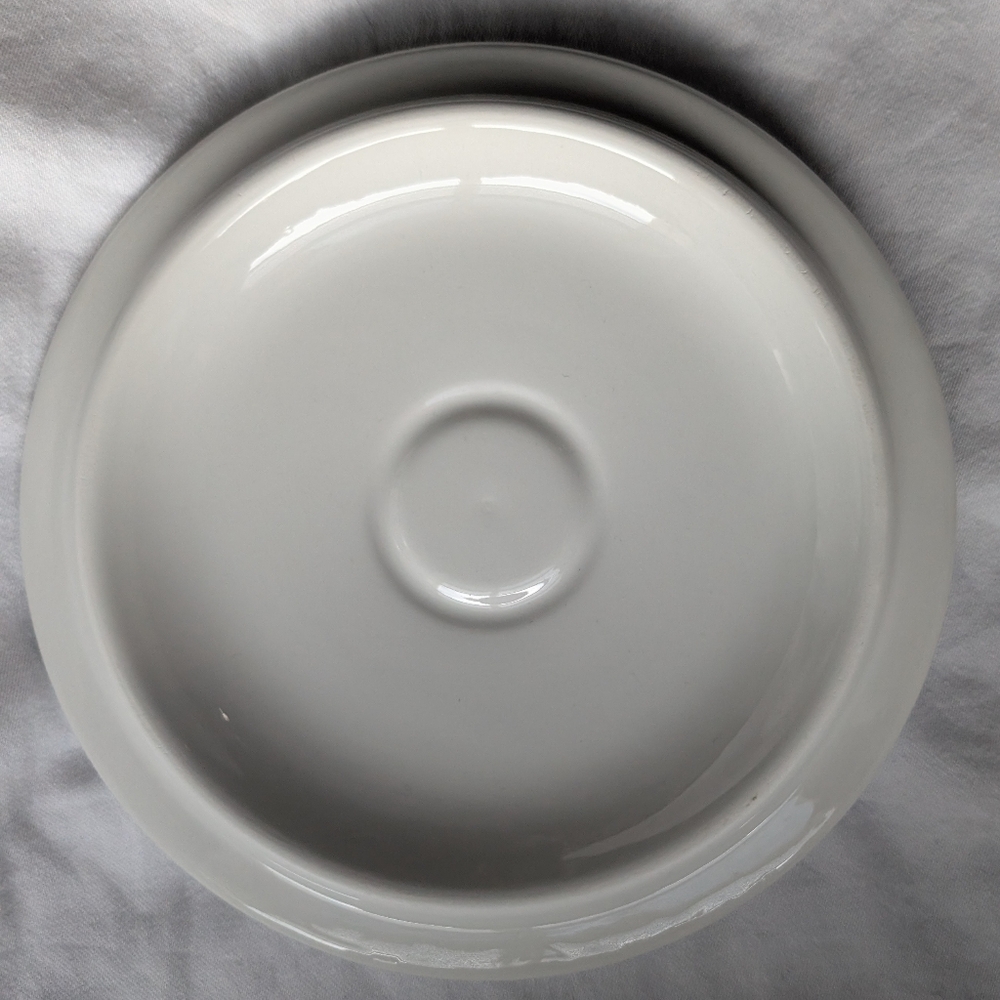 Portmeirion Queen's Hidden Garden Periwinkle Blue Floral Casserole Pot & Cover - Picture 9 of 14